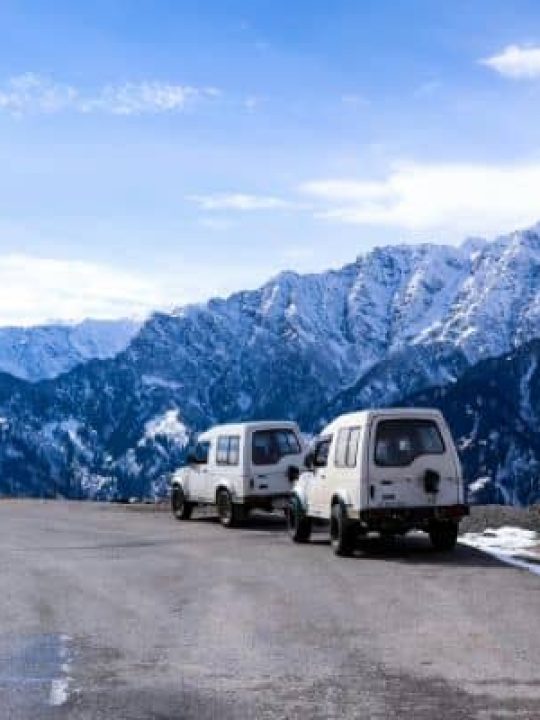 Kullu-Manali-Naggar Castle Holiday Package By Volvo (02 Nights 03 Days)